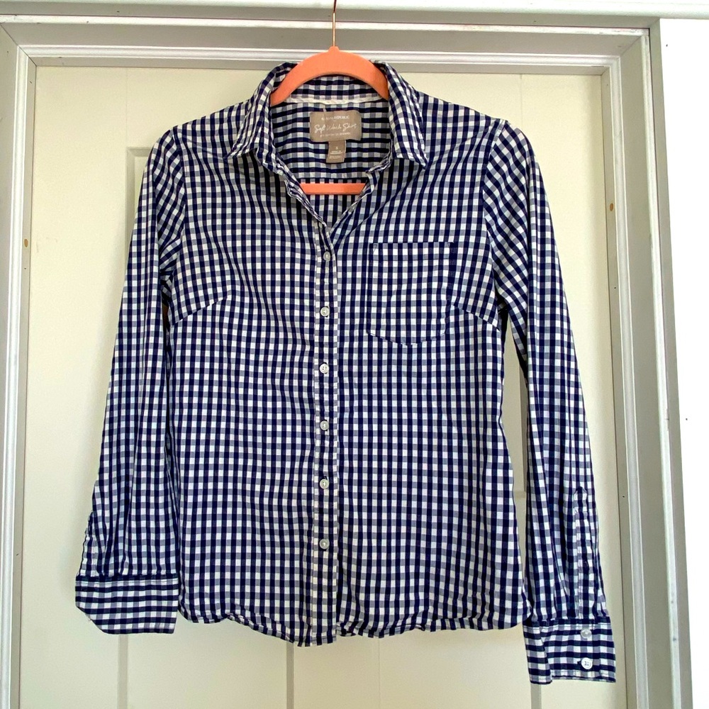 Banana Republic button down top blue and white